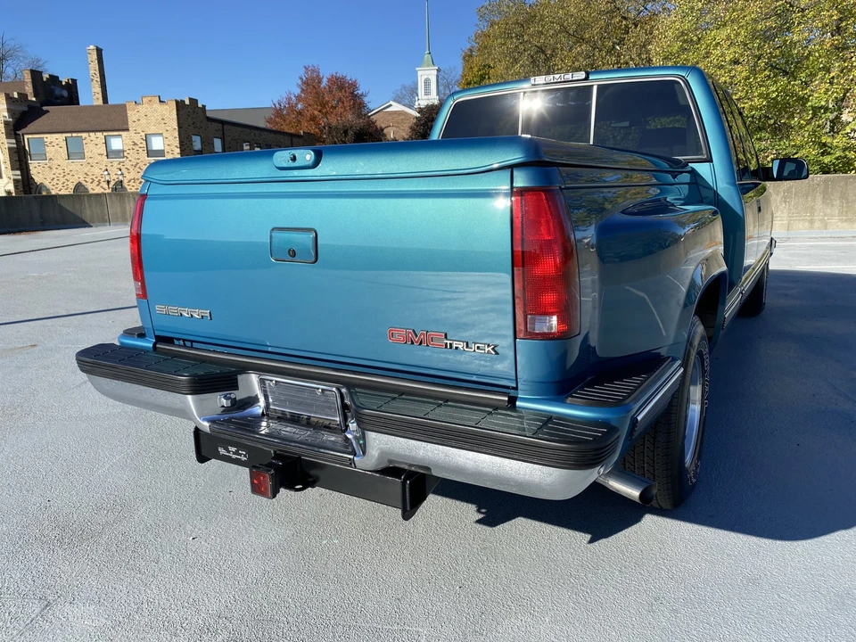 1997 GMC Sierra 1st Gen - Image 9 of 31
