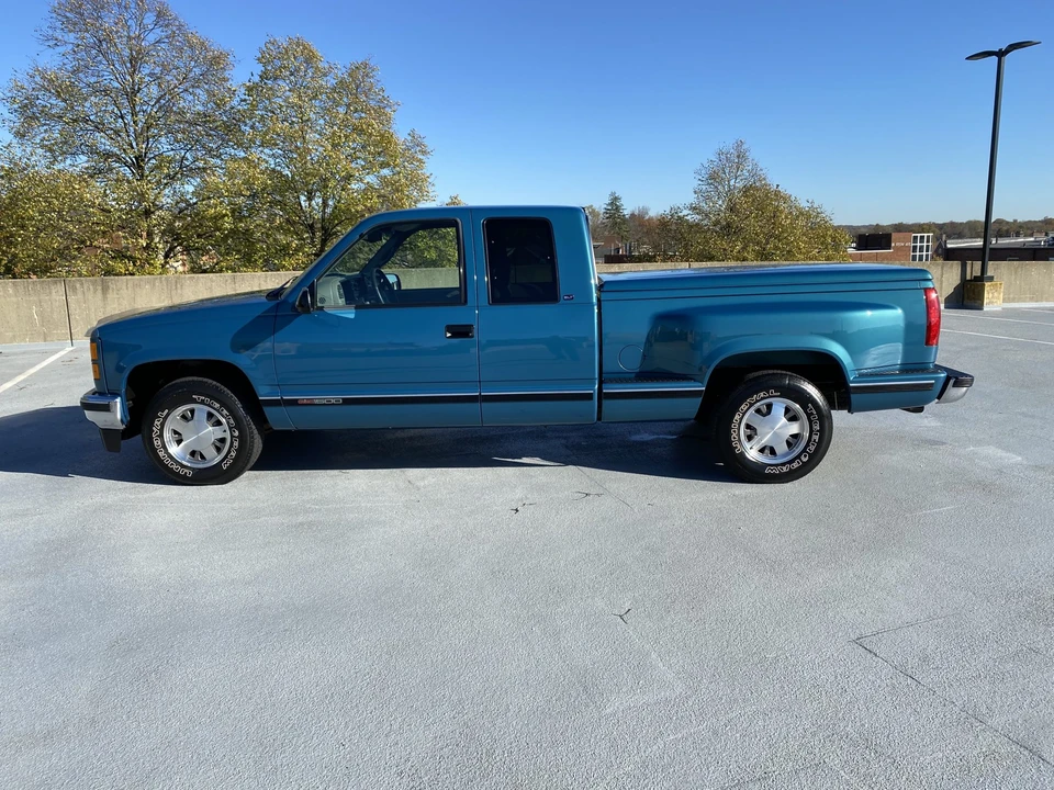 1997 GMC Sierra 1st Gen - Image 13 of 31
