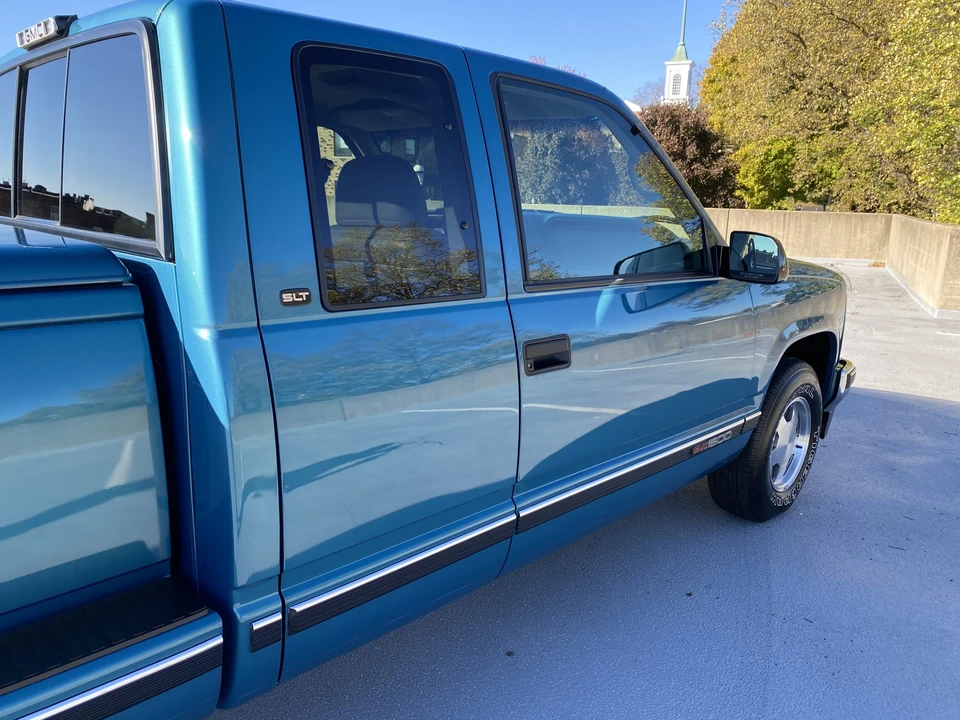 1997 GMC Sierra 1st Gen - Image 30 of 31