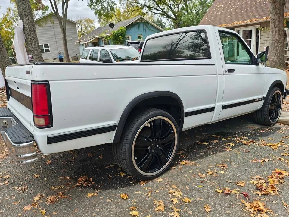 1993 Chevrolet S-10 - Image 2 of 8