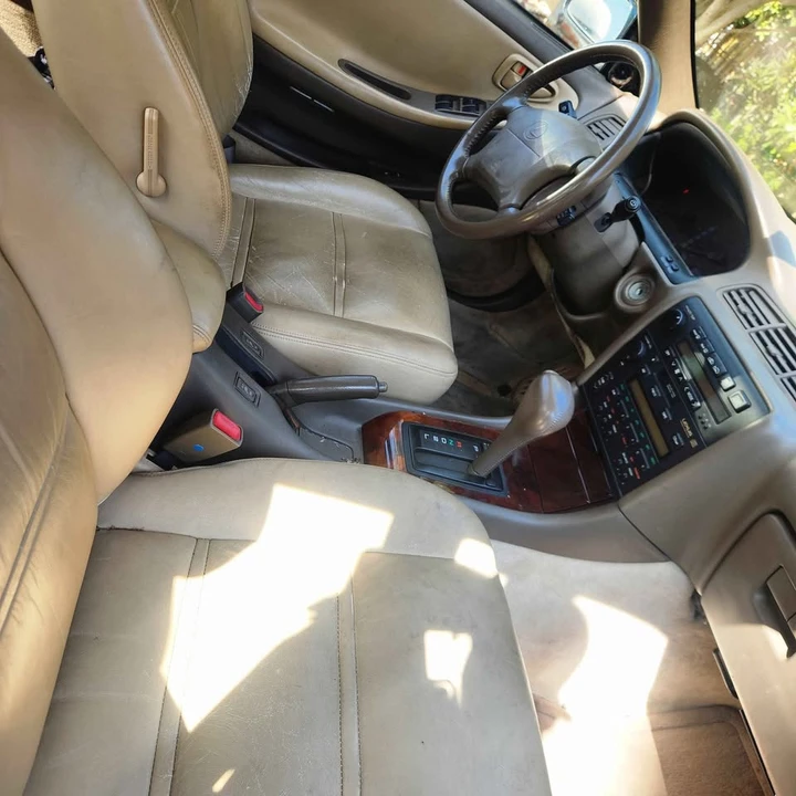 1993 Lexus ES 2nd Gen - Image 6 of 10