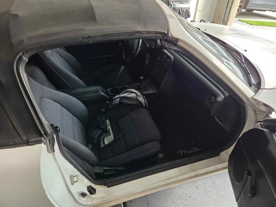 1993 Mazda NA MX-5 Miata - Image 7 of 7