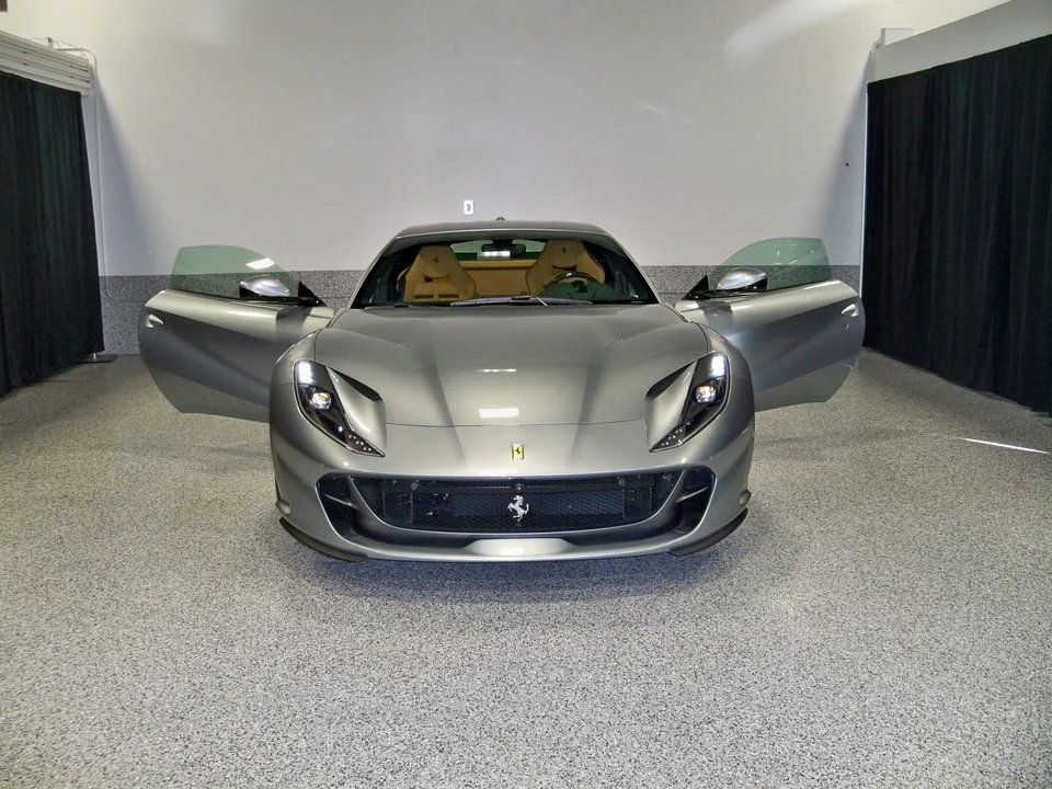 2019 Ferrari 812 Superfast - Image 18 of 31