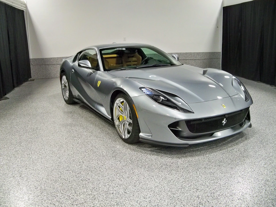 2019 Ferrari 812 Superfast - Image 5 of 31