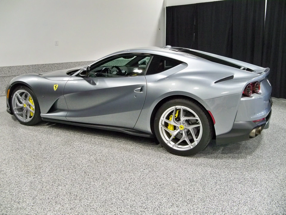 2019 Ferrari 812 Superfast - Image 13 of 31