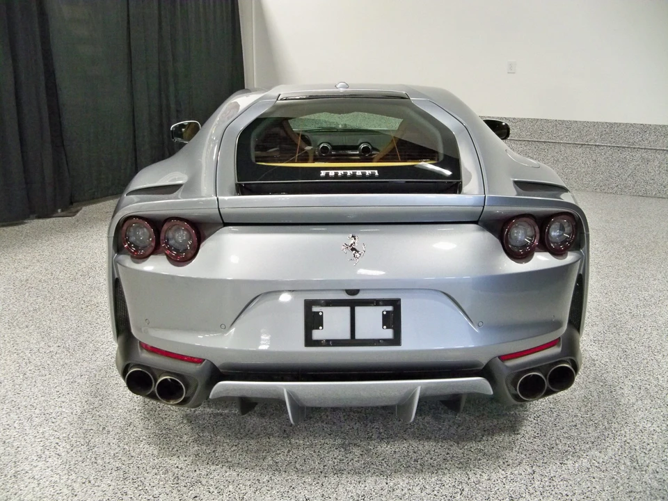 2019 Ferrari 812 Superfast - Image 9 of 31