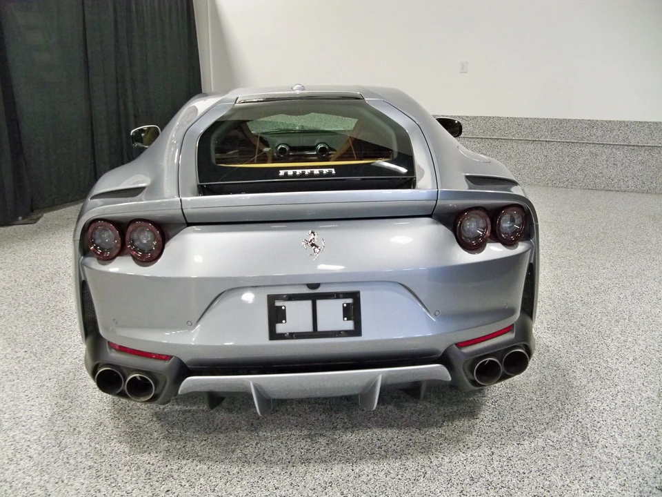 2019 Ferrari 812 Superfast - Image 10 of 31