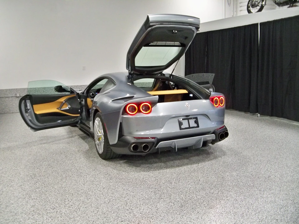 2019 Ferrari 812 Superfast - Image 20 of 31