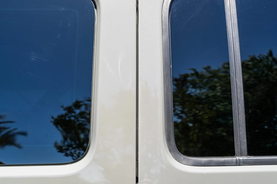 2021 Jeep JL Wrangler - Image 17 of 31