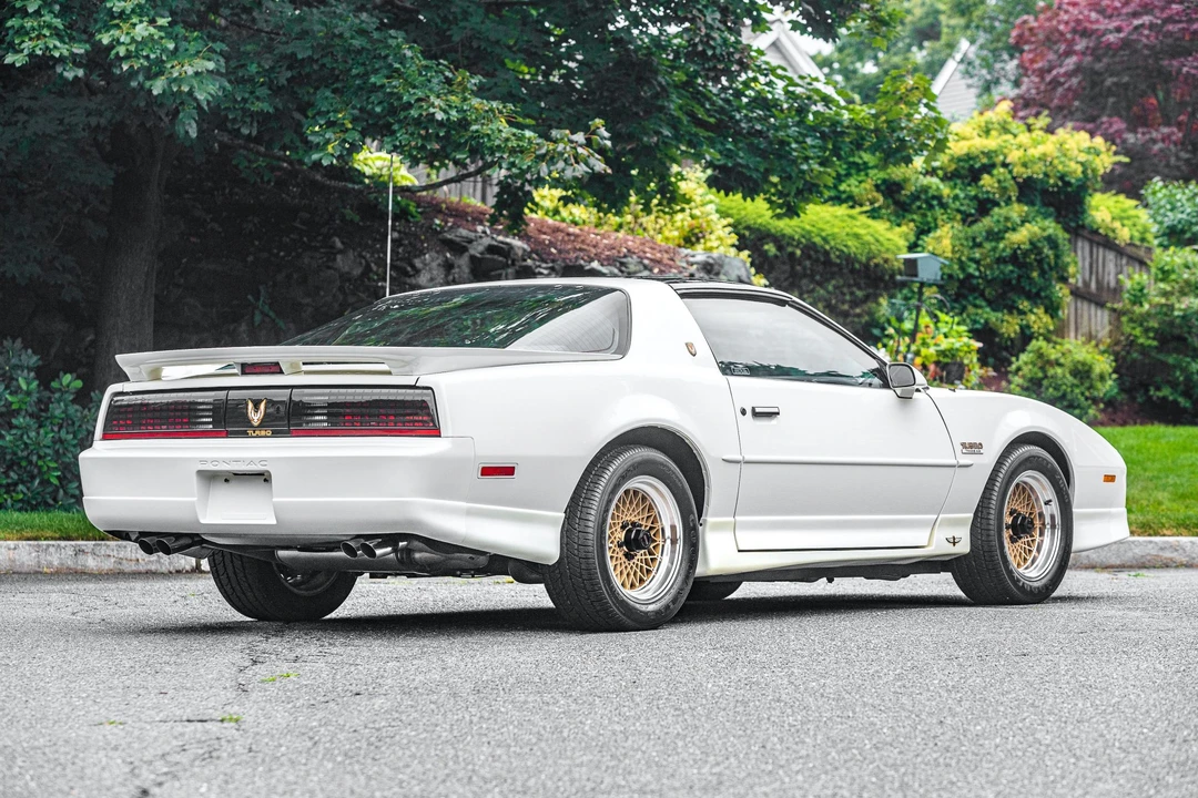 1989 Pontiac Firebird Trans Am 3rd Gen - Image 8 of 31