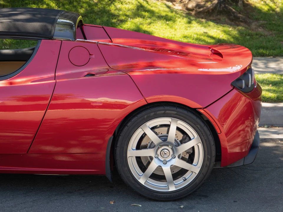2008 Tesla Roadster - Image 31 of 31