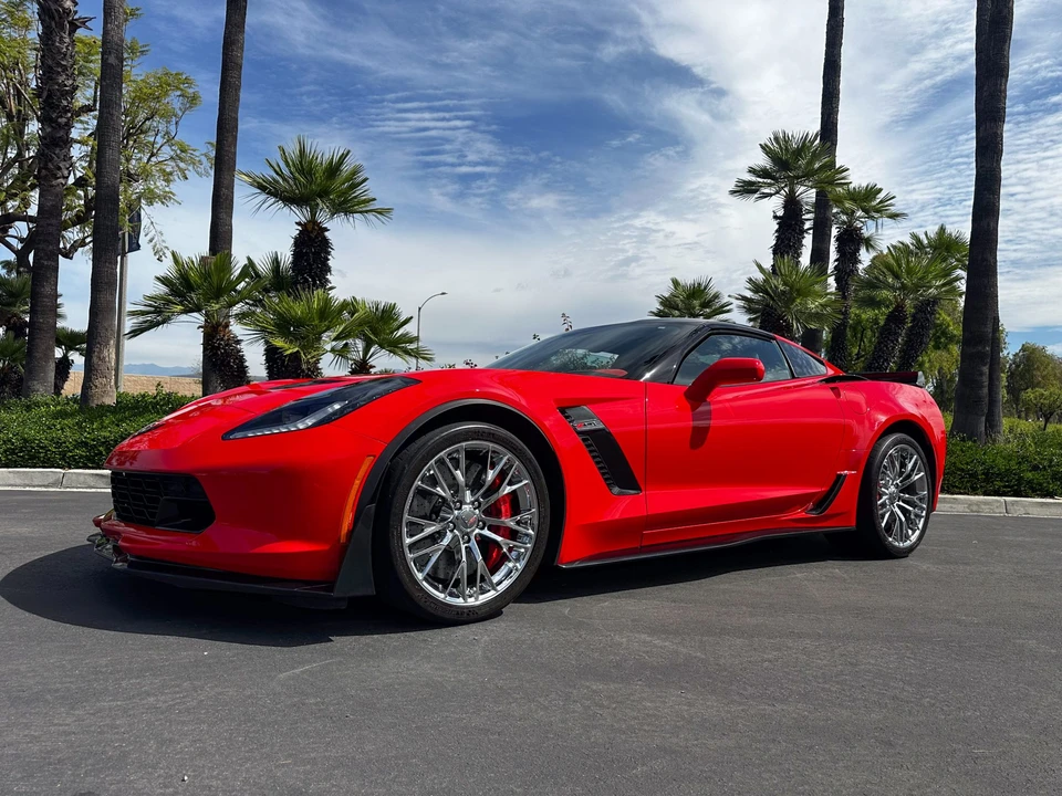 2015 Chevrolet Corvette C7 Z06 - Image 2 of 31