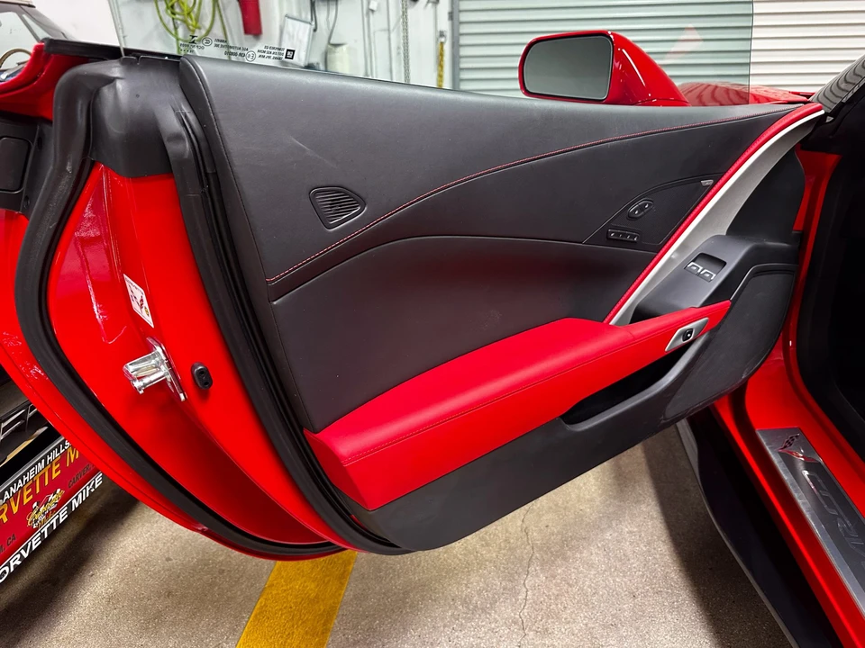 2015 Chevrolet Corvette C7 Z06 - Image 28 of 31