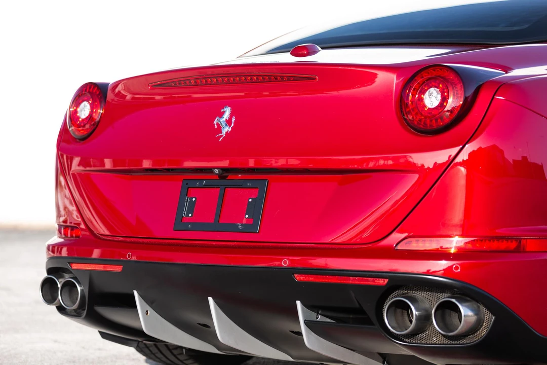 2016 Ferrari California T - Image 27 of 31