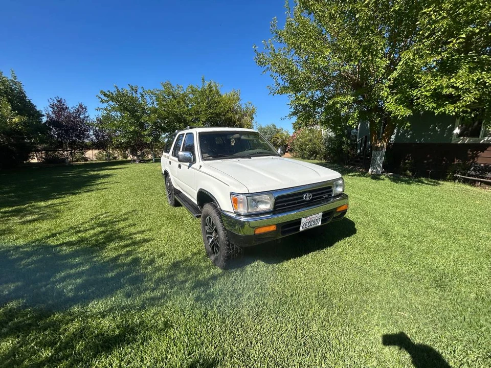 1994 Toyota 4Runner 2nd Gen - Image 2 of 7