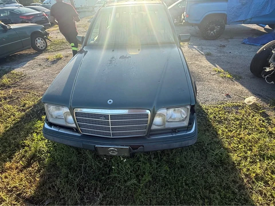 1994 Mercedes-Benz W124 E-Class - Image 5 of 6