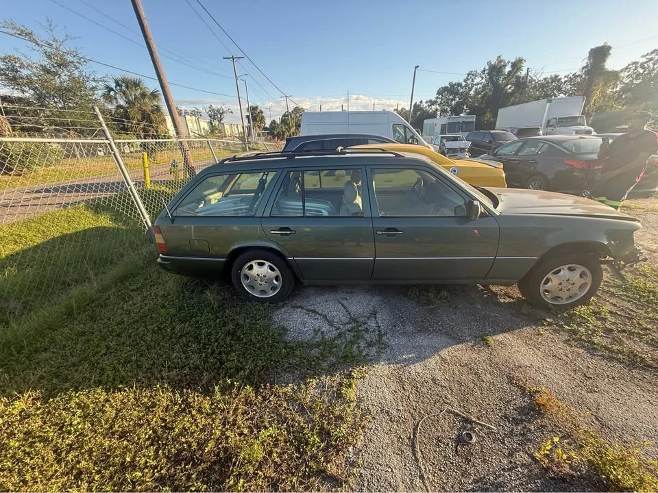 1994 Mercedes-Benz W124 E-Class - Image 3 of 6