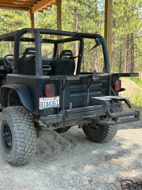 1994 Jeep YJ Wrangler - Image 5 of 5