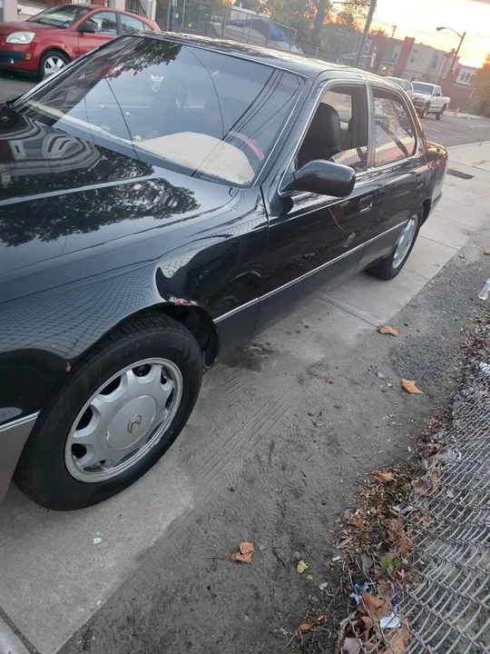 1994 Lexus LS 1st Gen - Image 6 of 7