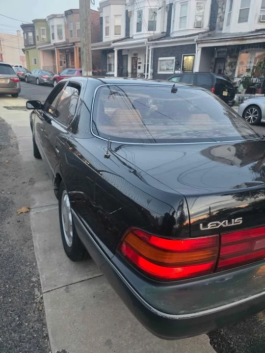1994 Lexus LS 1st Gen - Image 5 of 7