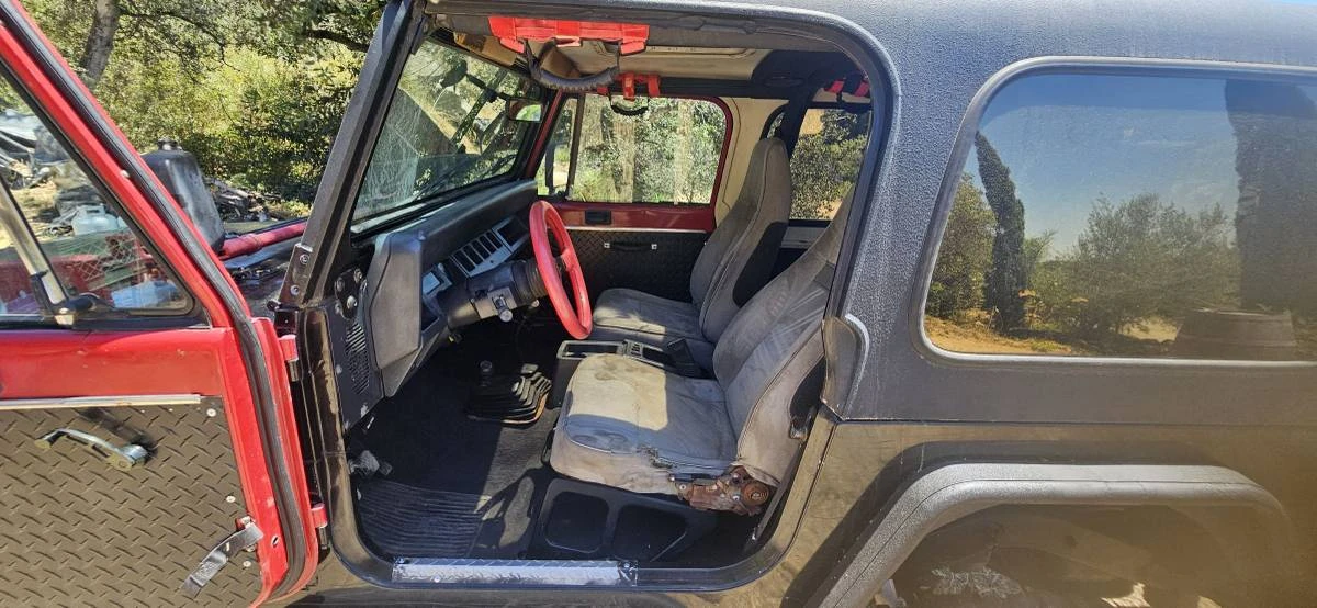 1994 Jeep YJ Wrangler - Image 5 of 10