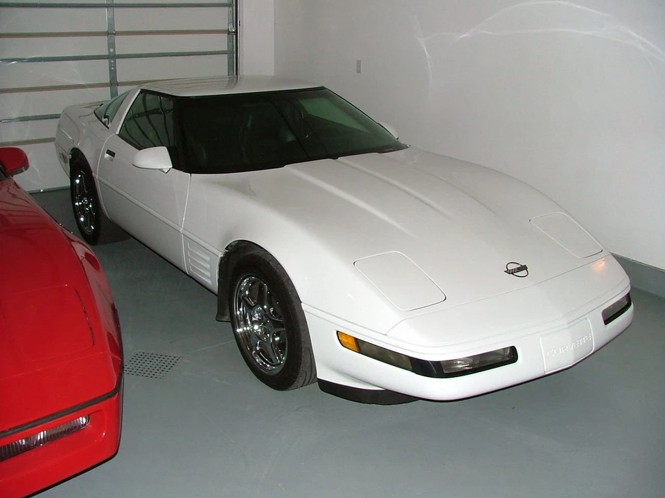 Chevrolet Corvette C4 - Image 2 of 2
