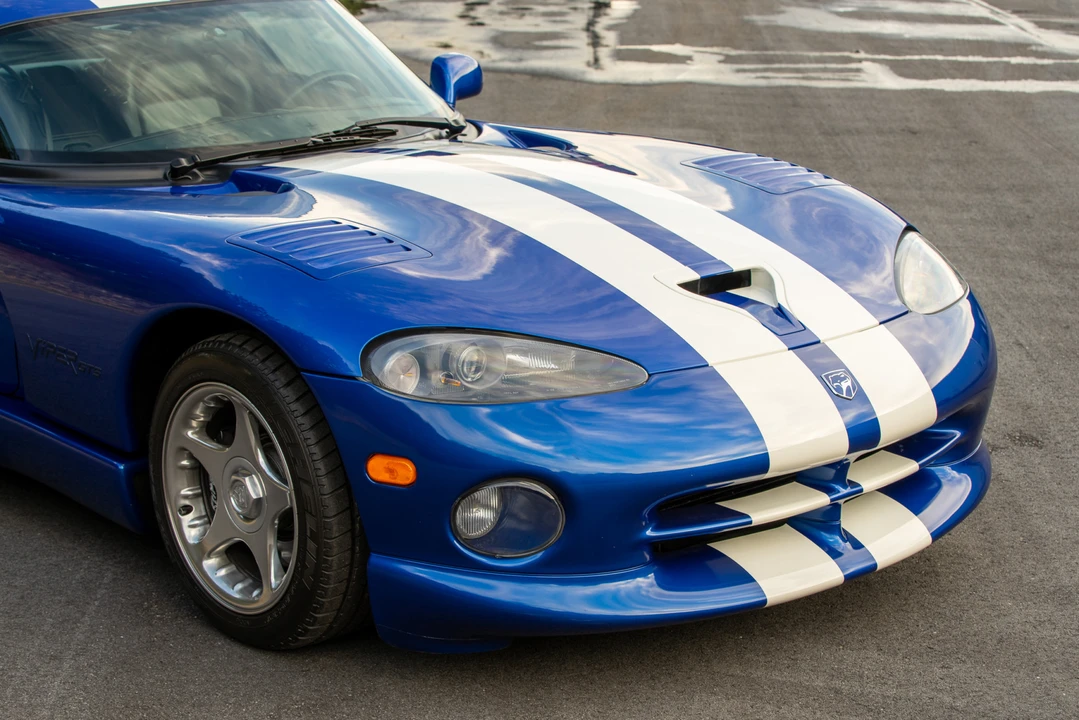 1996 Dodge Viper GTS 2nd Gen - Image 24 of 31
