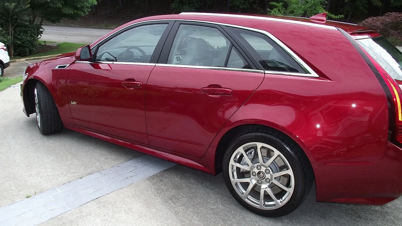 2011 Cadillac CTS-V 2nd Gen - Image 2 of 31