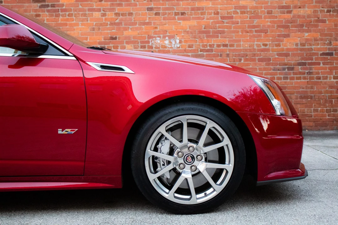 2011 Cadillac CTS-V 2nd Gen - Image 18 of 31