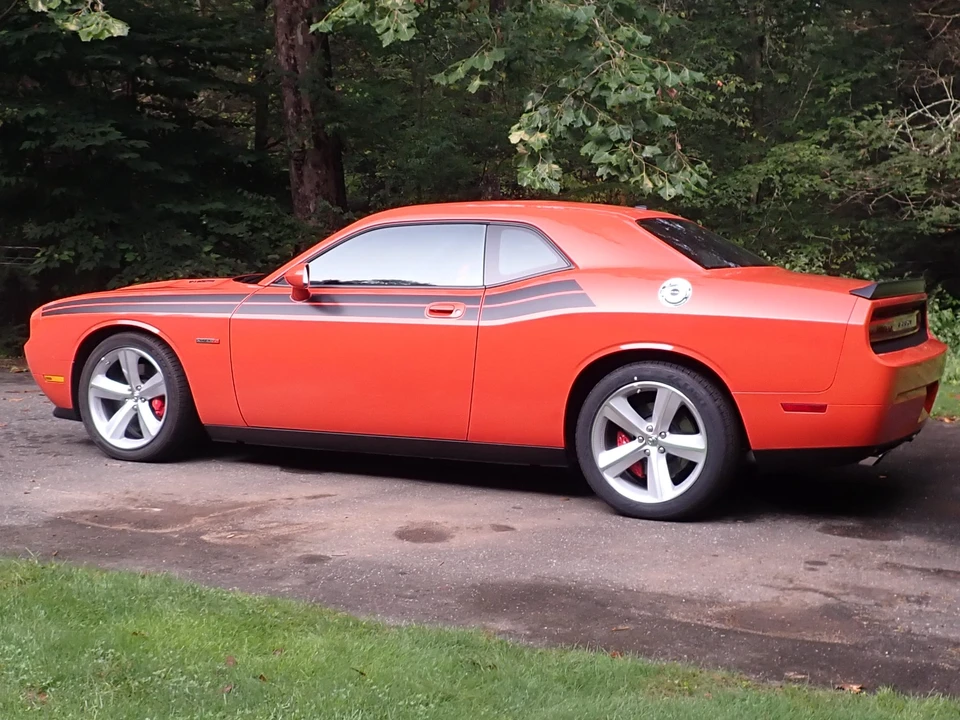 2008 Dodge Challenger SRT8 & 392 3rd Gen - Image 5 of 31