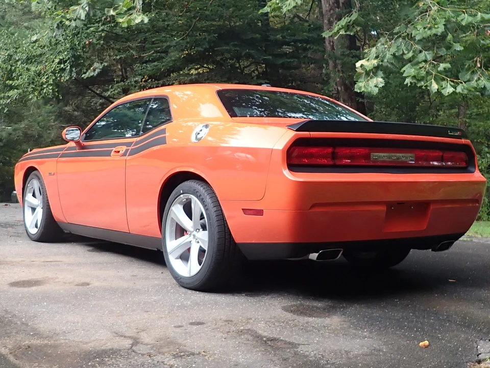 2008 Dodge Challenger SRT8 & 392 3rd Gen - Image 6 of 31