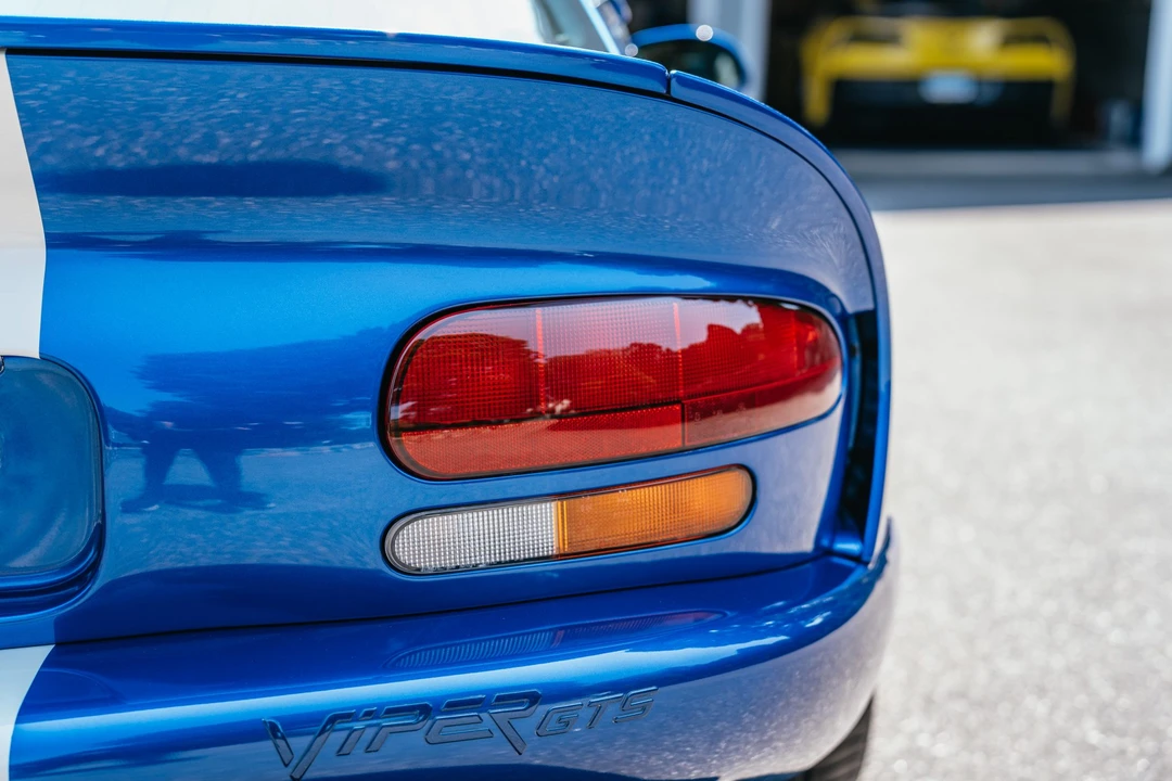 1997 Dodge Viper GTS 2nd Gen - Image 21 of 31