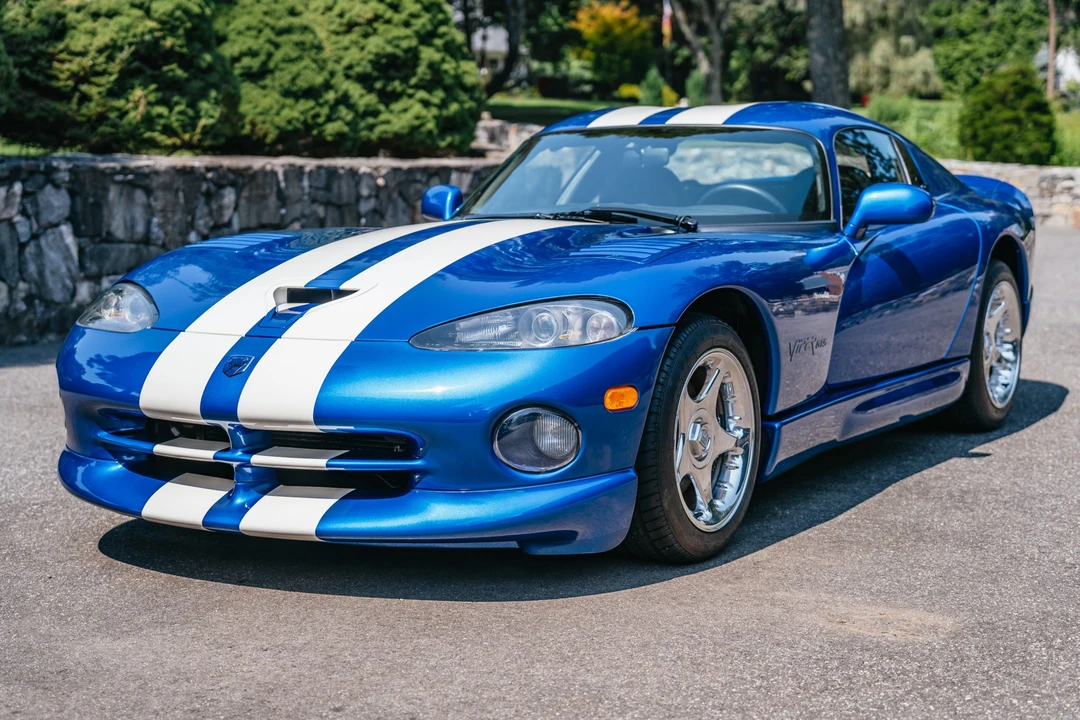 1997 Dodge Viper GTS 2nd Gen - Image 2 of 31