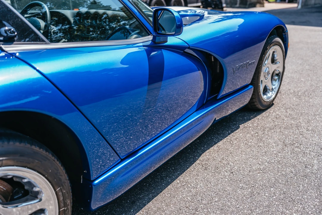 1997 Dodge Viper GTS 2nd Gen - Image 17 of 31