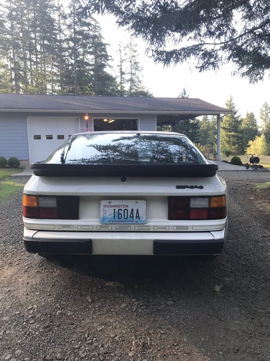 1986 Porsche 944 - Image 5 of 17