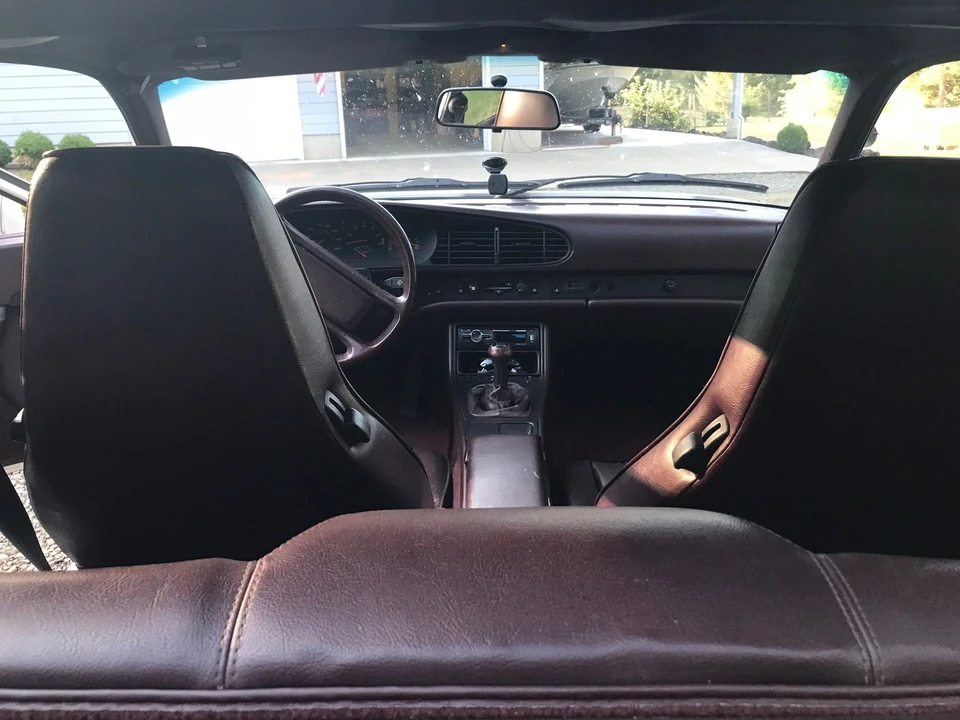 1986 Porsche 944 - Image 10 of 17