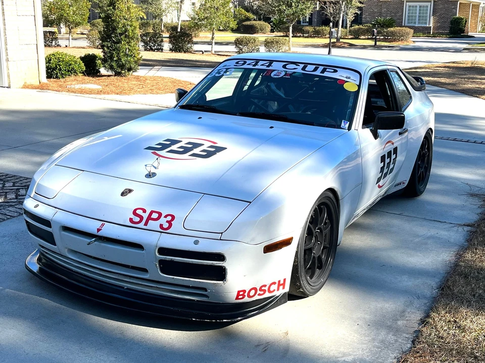 1989 Porsche 944 S2 - Image 16 of 16