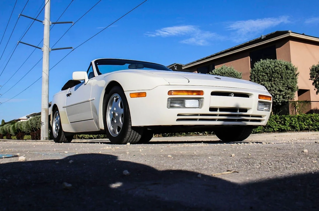 1991 Porsche 944 S2 - Image 2 of 14