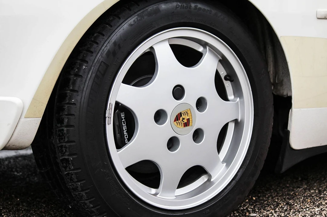 1991 Porsche 944 S2 - Image 13 of 14