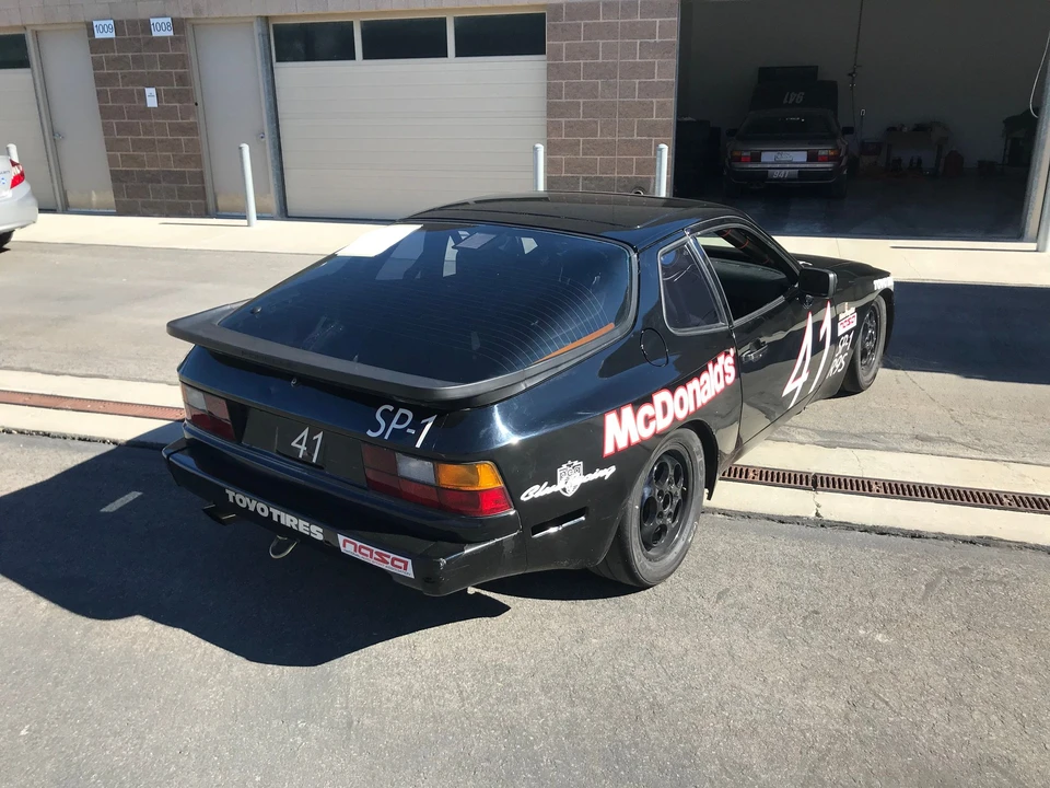 1987 Porsche 944 - Image 5 of 5