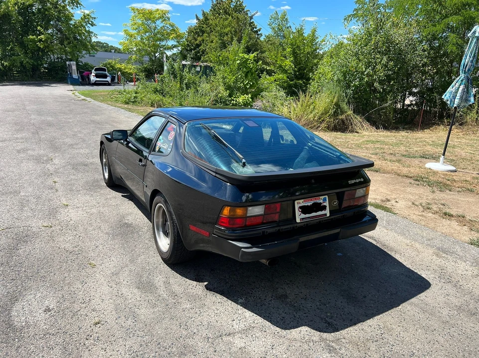 1986 Porsche 944 - Image 3 of 13