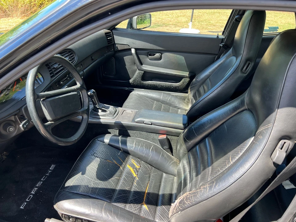 1986 Porsche 944 - Image 8 of 13