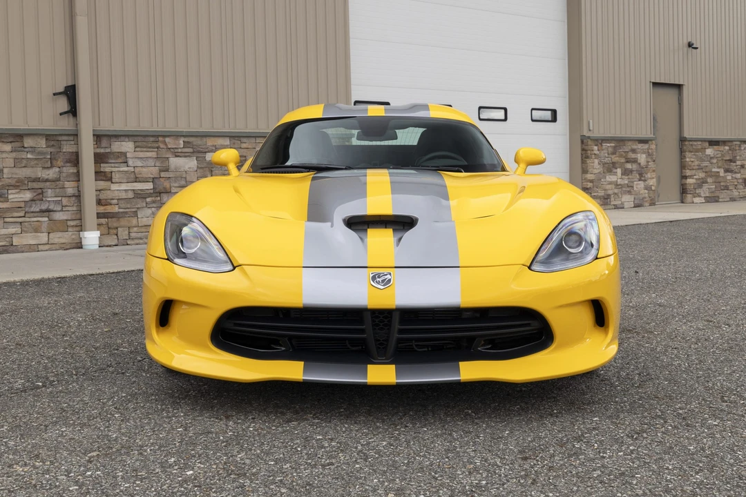 2013 Dodge Viper 5th Gen - Image 2 of 31