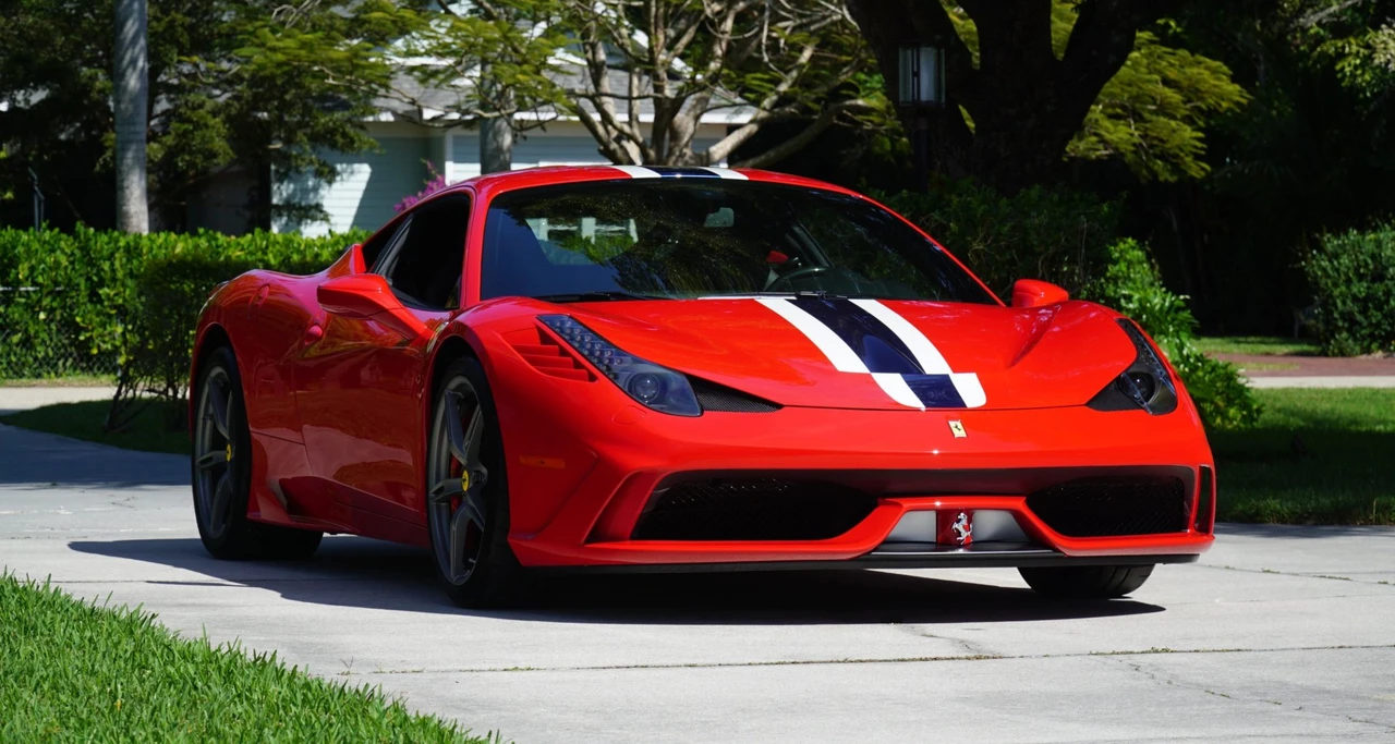 2015 Ferrari 458 Speciale - Image 11 of 31