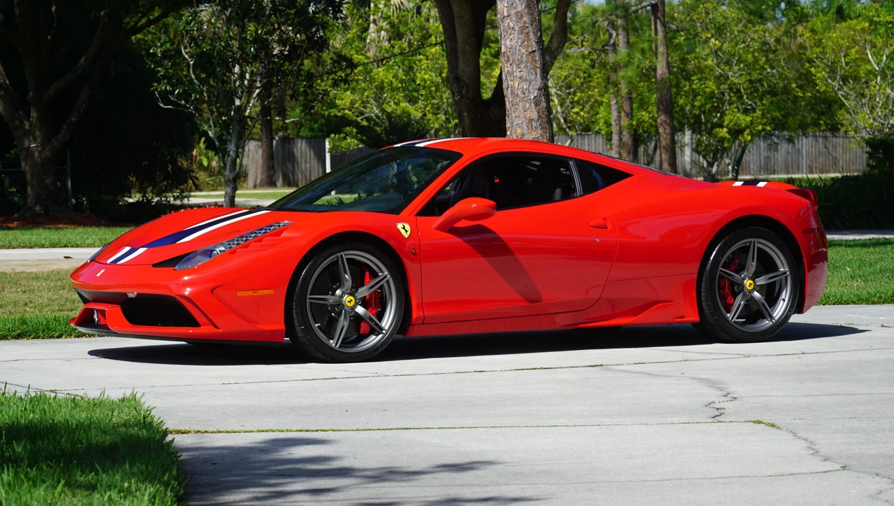 2015 Ferrari 458 Speciale - Image 3 of 31