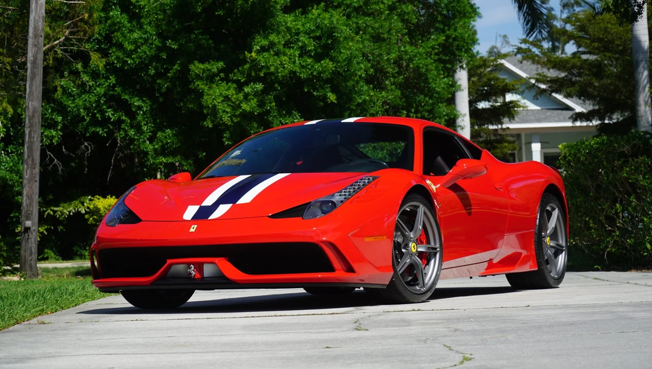 2015 Ferrari 458 Speciale - Image 7 of 31