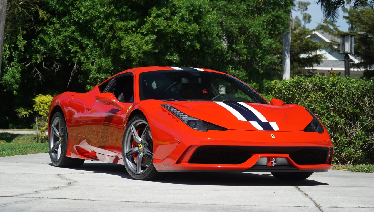 2015 Ferrari 458 Speciale - Image 14 of 31