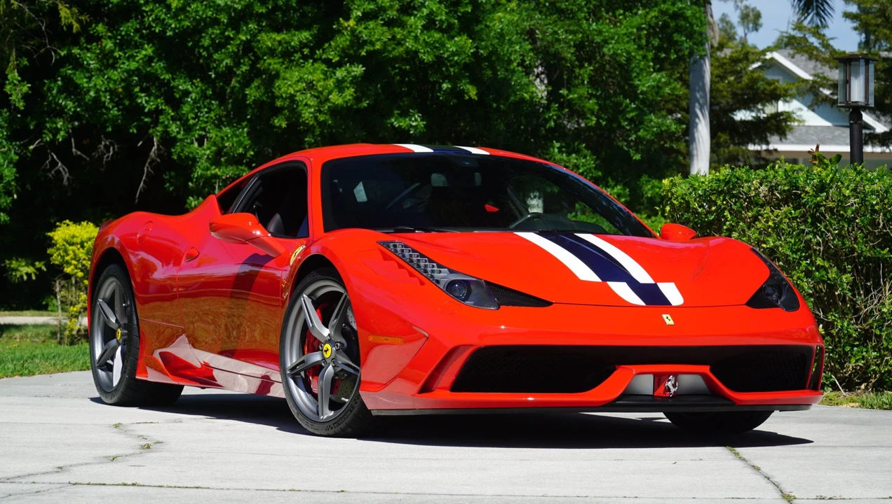 2015 Ferrari 458 Speciale - Image 15 of 31