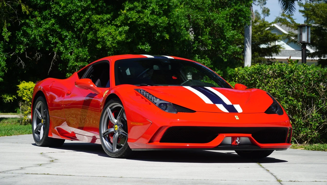 2015 Ferrari 458 Speciale - Image 16 of 31