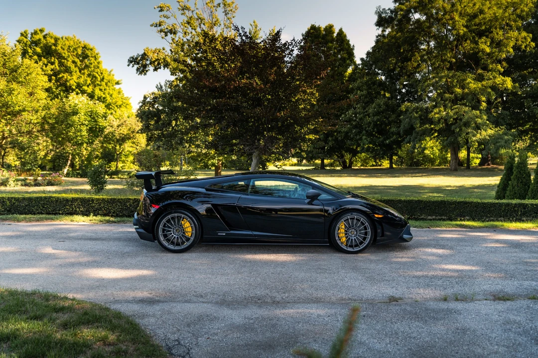 2012 Lamborghini Gallardo LP570-4 Super Trofeo Stradale - Image 7 of 31